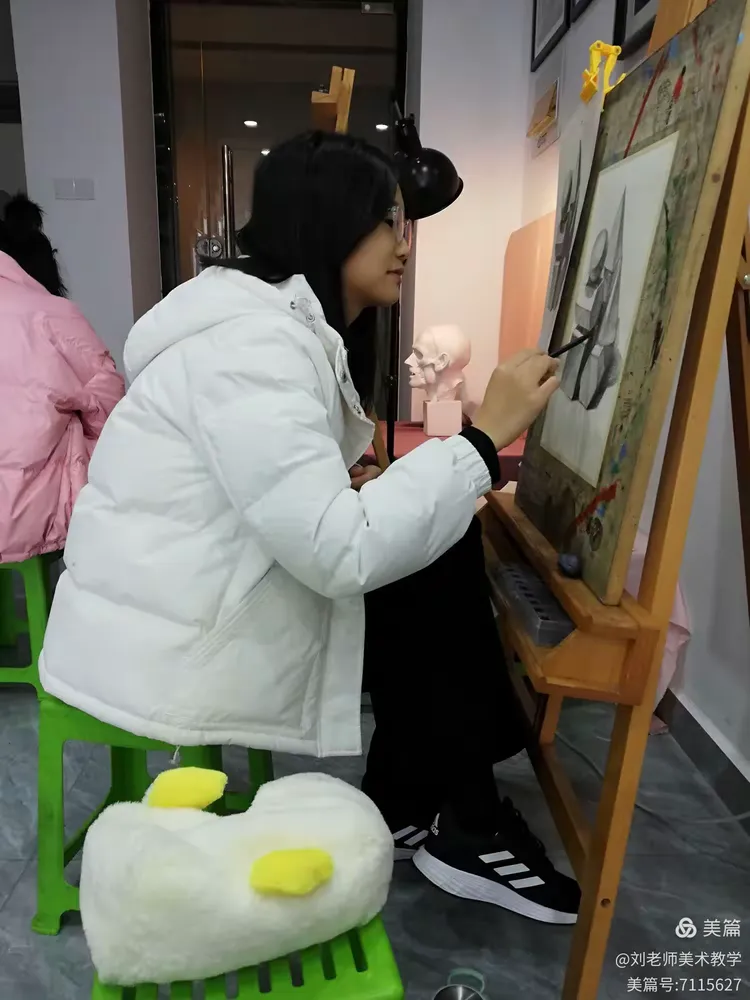 刘老师画室优秀学生个案——杨晓月同学绘画作品展示